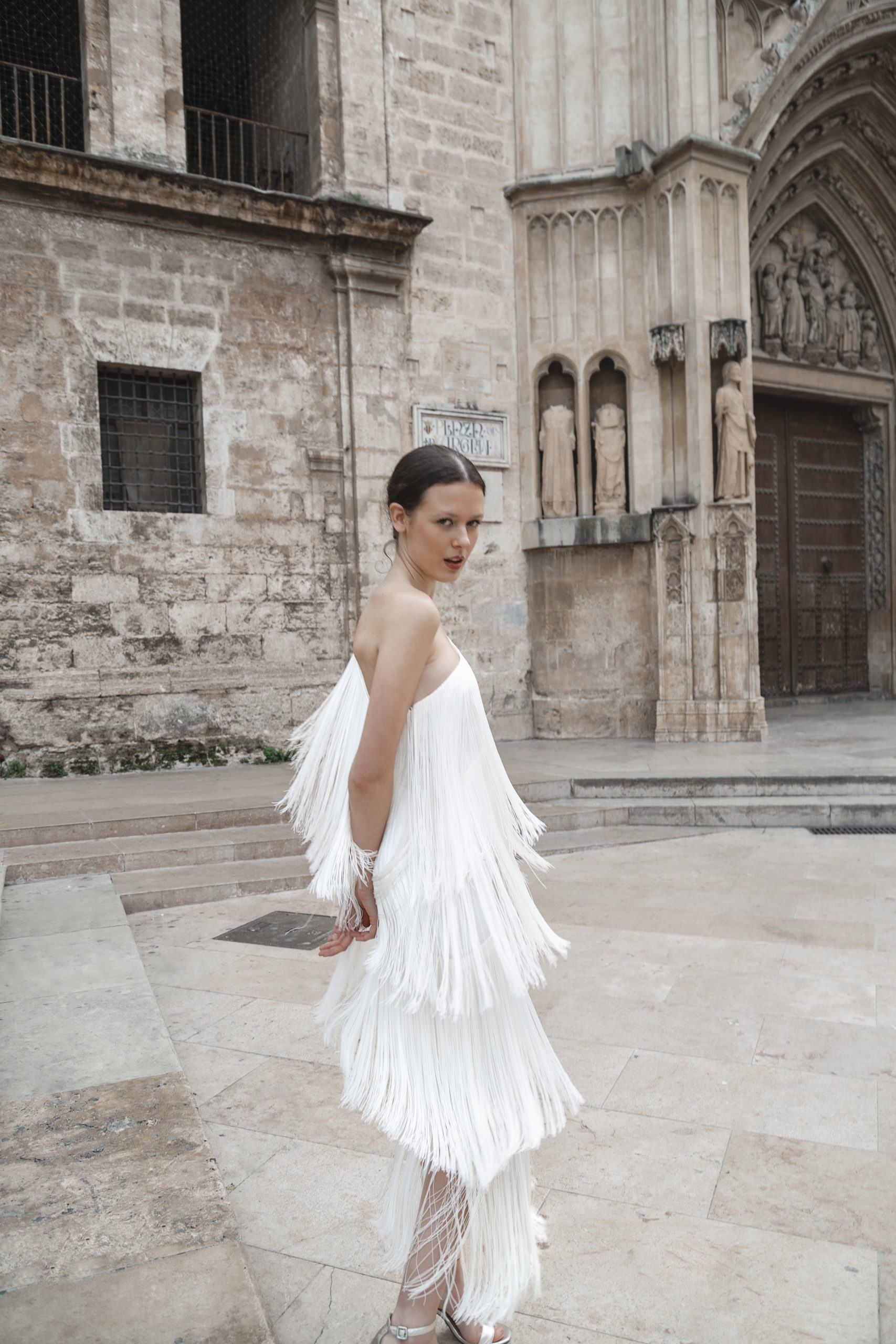 Marte Ordenador portátil África vestido de flecos blanco Double fringe dress. - Womance